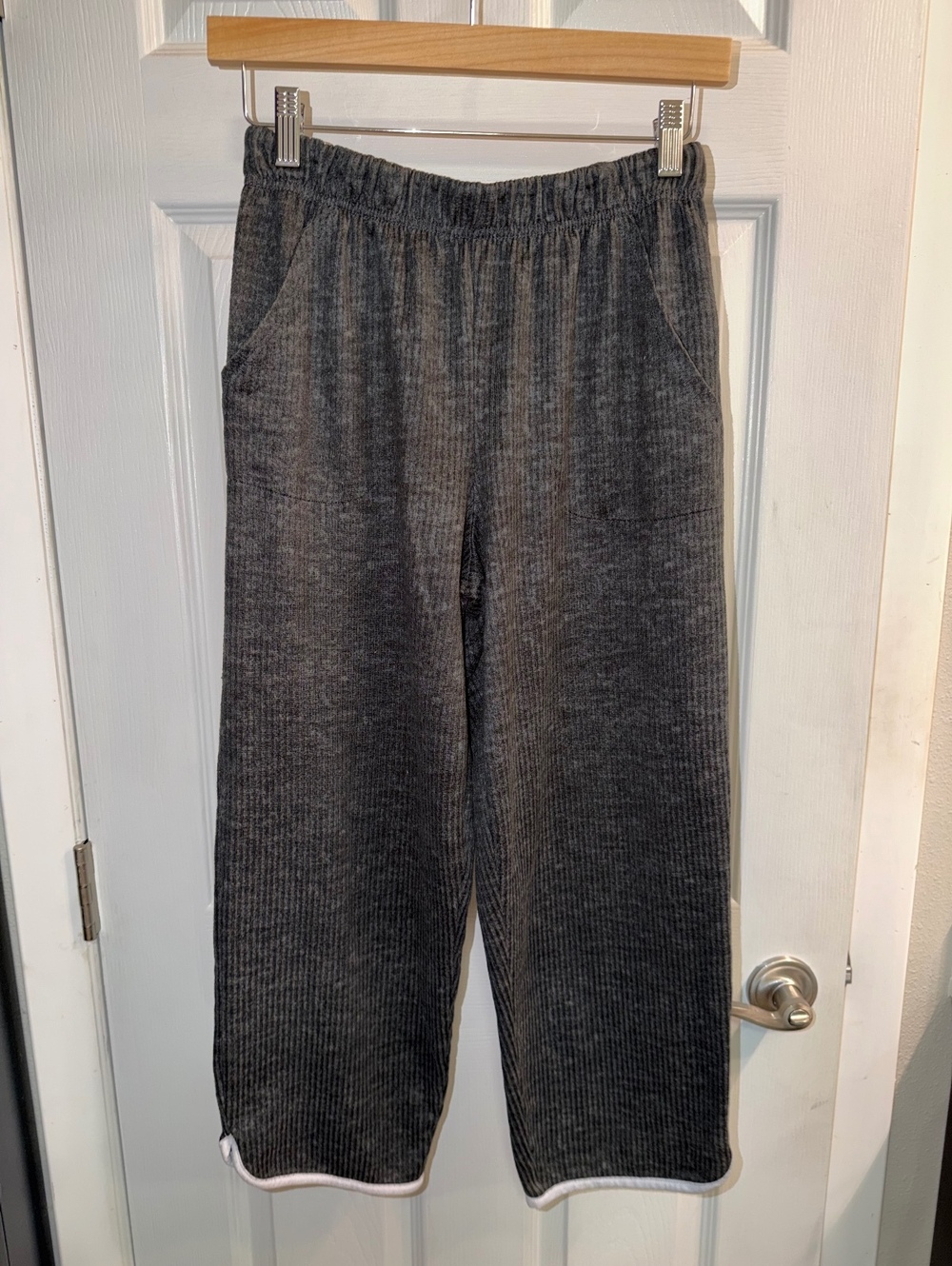 Jockey Generation Gray Ribbed Cropped Wide Leg Lounge Pajama Pants